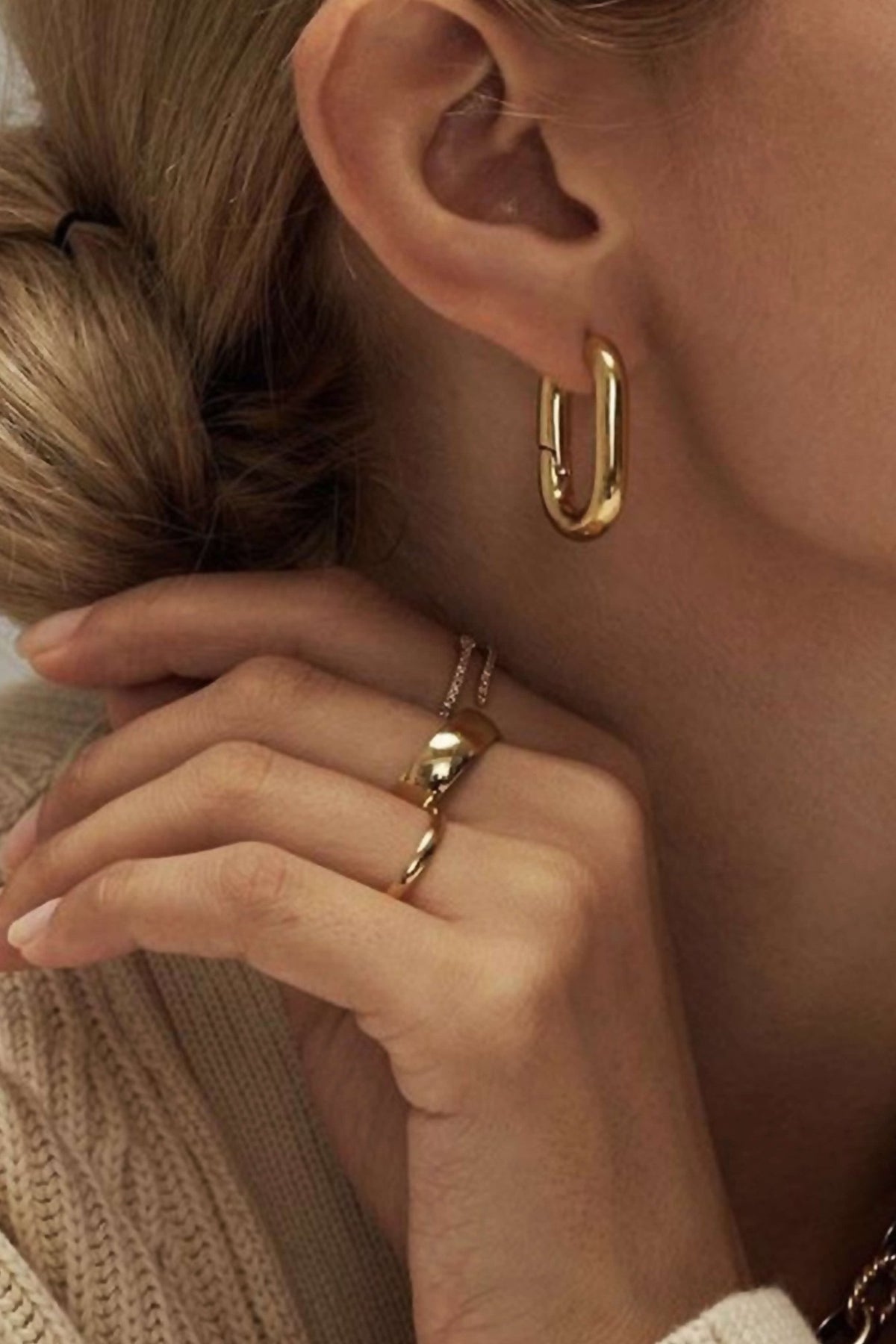 ZEYA - Emery Mini Hoop Earrings