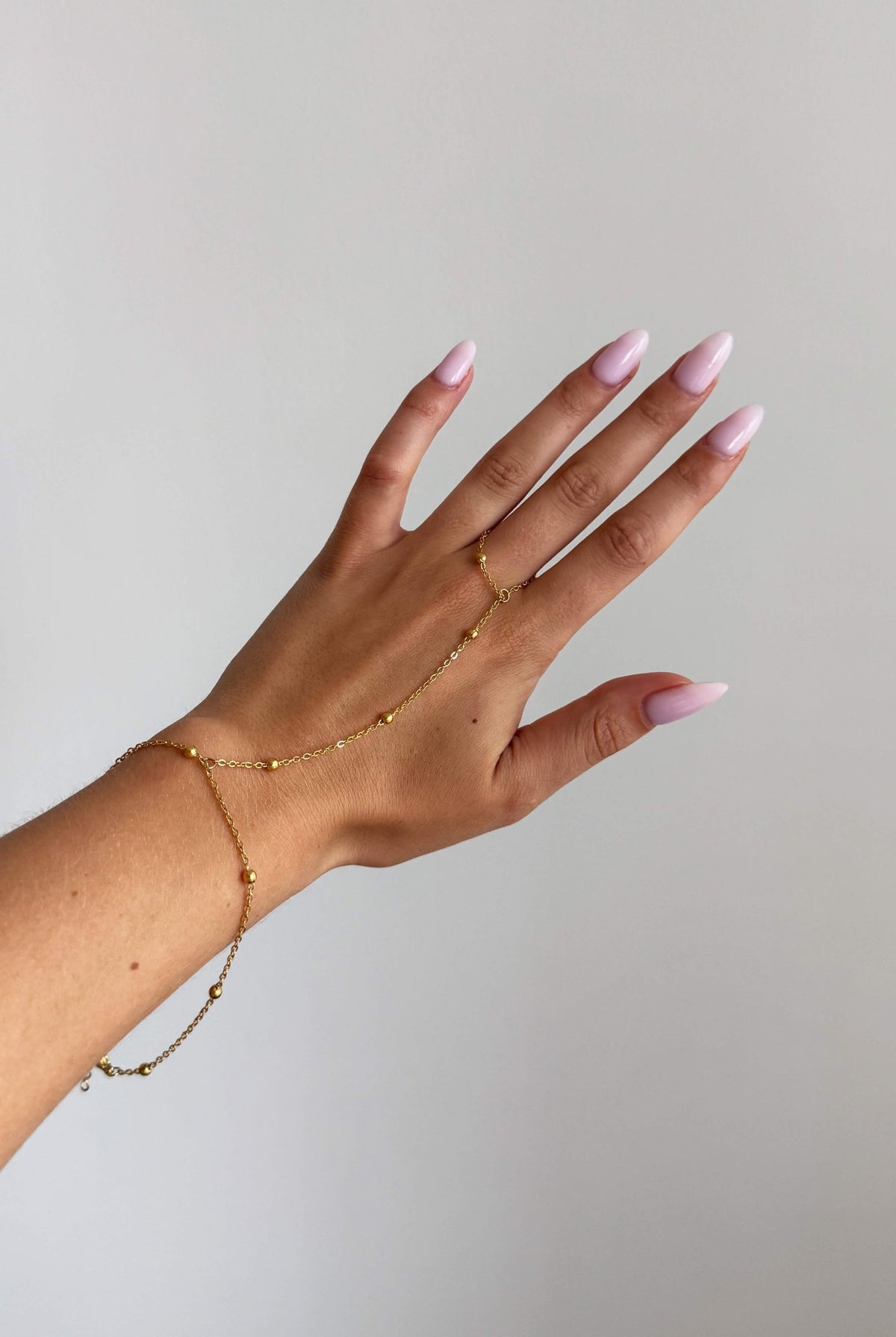 ZEYA - Odessa Handchain