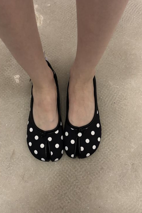 ZEYA - Sally Split Toe Ballet Flats