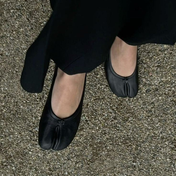 ZEYA - Sally Split Toe Ballet Flats