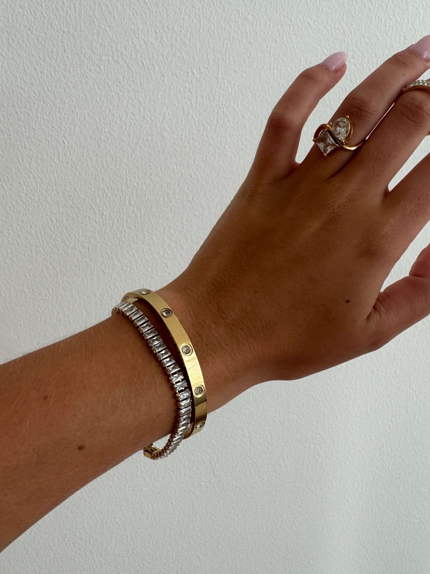 ZEYA - Baguette Tennis Bracelet