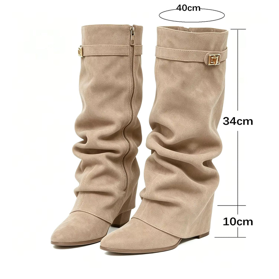 Teresa boot dimensions: opening 40 cm, shaft 34 cm, heel 10 cm